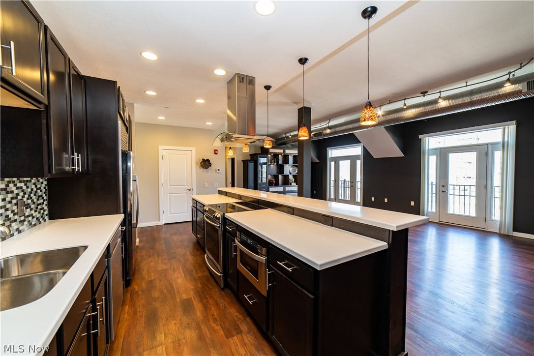 Village/Watermark Condo - Residential