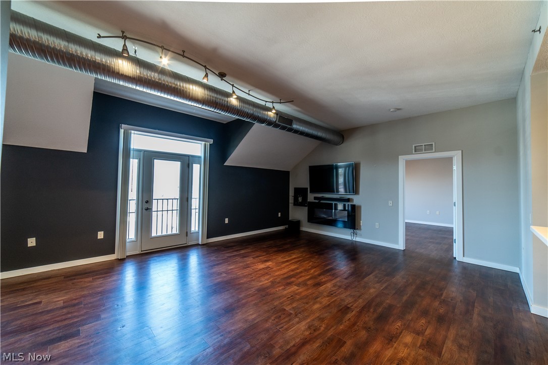 Village/Watermark Condo - Residential