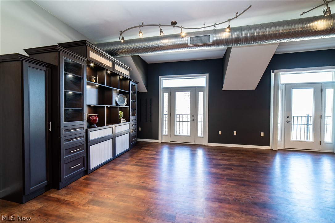 Village/Watermark Condo - Residential