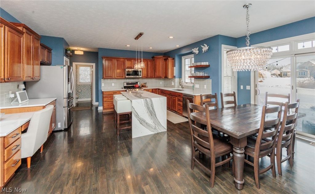 Photo of 20208 E Donegal Lane, Strongsville, OH 44149 (MLS # 5196085)