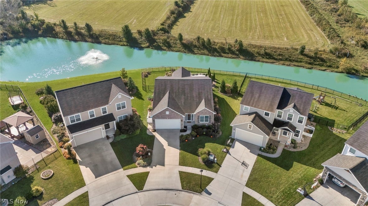 6517 Tree Top Place
