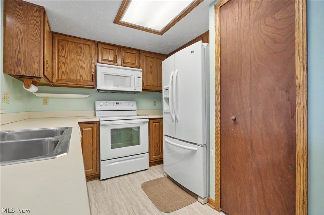 Pine Mill Ridge Condo - Residential