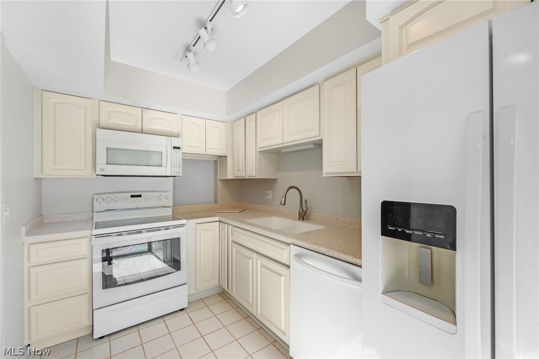 Beachwood Shores - Residential