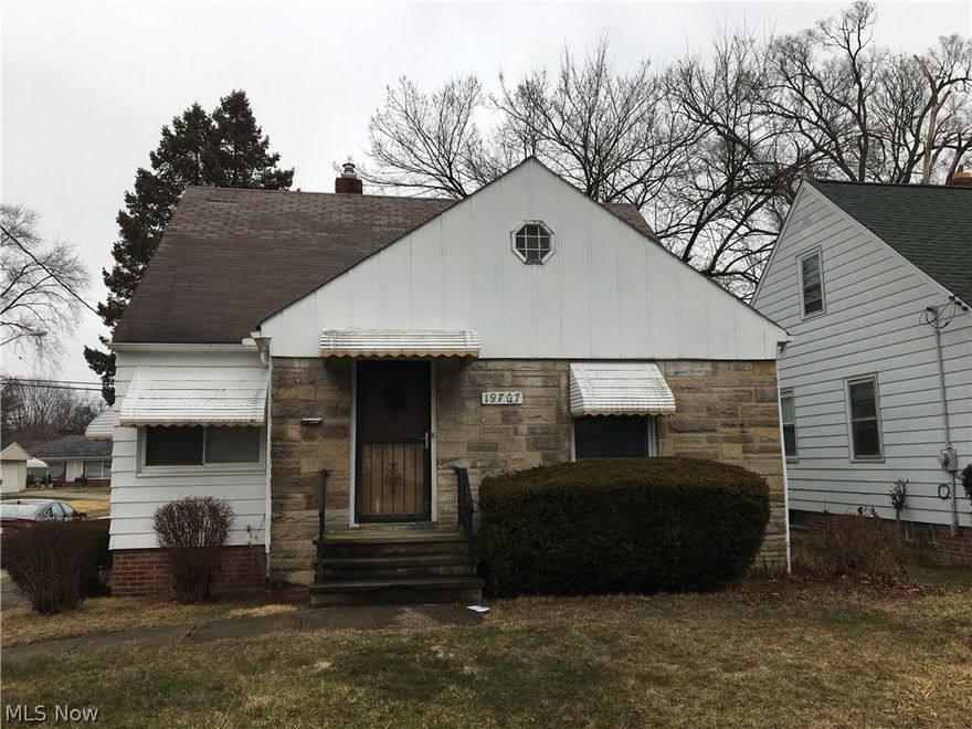 Great Investment Property or First Time Home Buyer Bargain! 3 Bedroom, 2 Bath, Partially finished Basement with 2 car garage and fenced in yard.  Needs a little updating but a great buy.  Being SOLD ''AS IS", Seller to make no repairs. Hardwood flooring under carpeting.