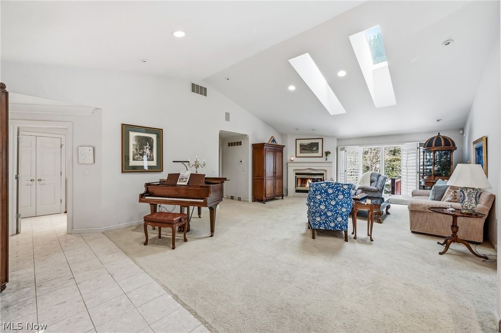 Photo of 3665 Mercedes Place, Canfield, OH 44406 (MLS # 5187078)