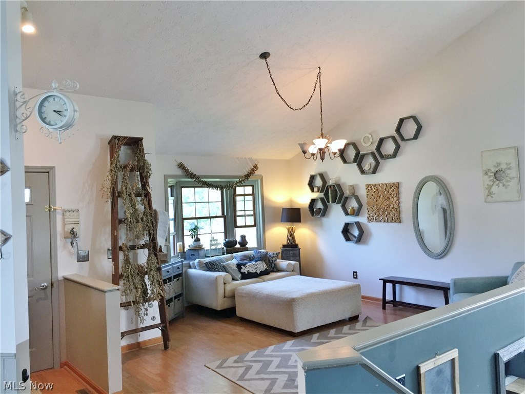 Homestead Vineyards 04 - Residential