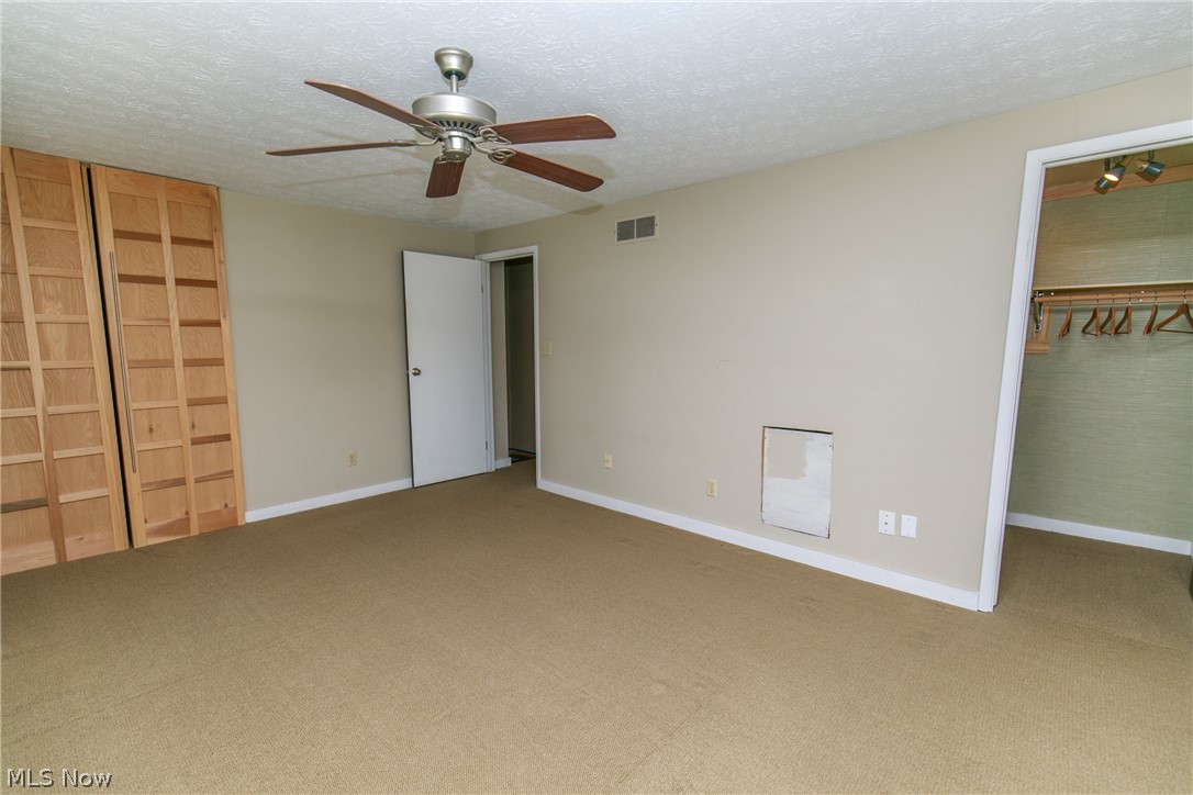 Huntington Park Condo - Residential