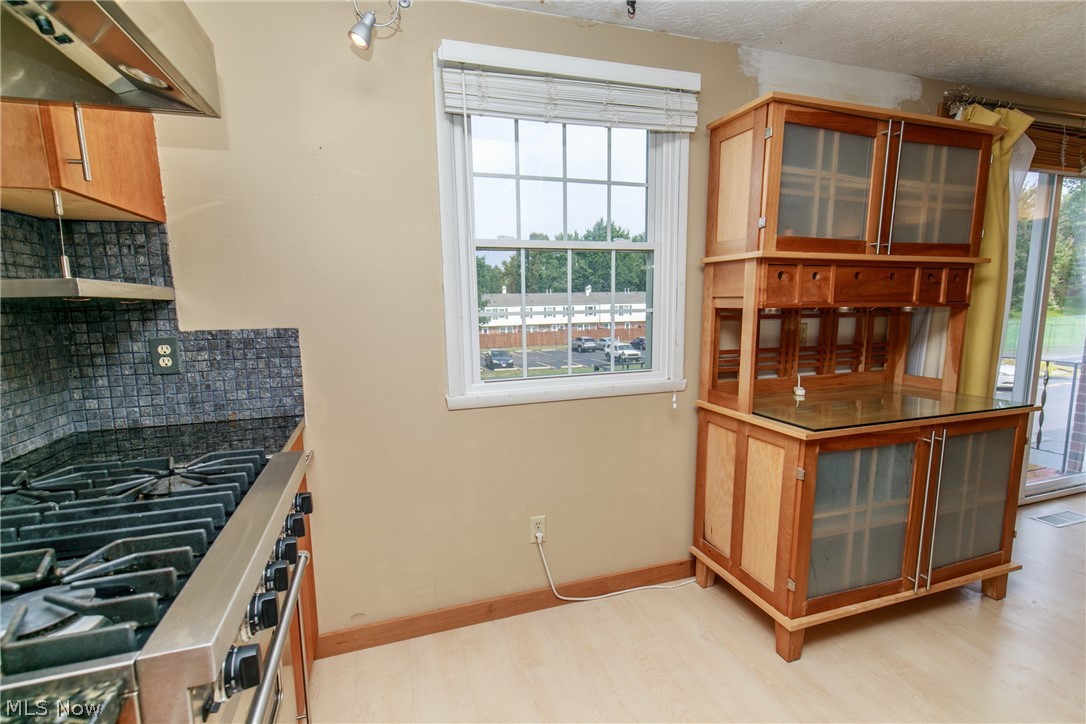 Huntington Park Condo - Residential