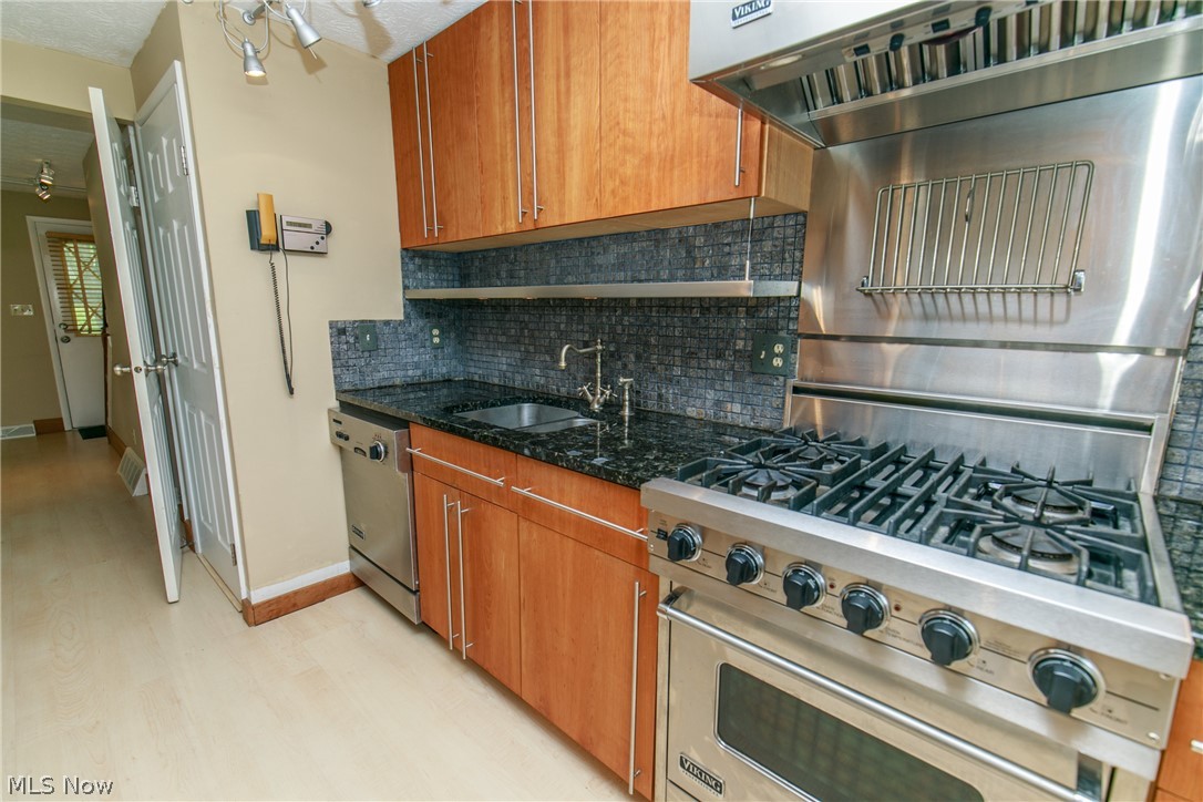 Huntington Park Condo - Residential