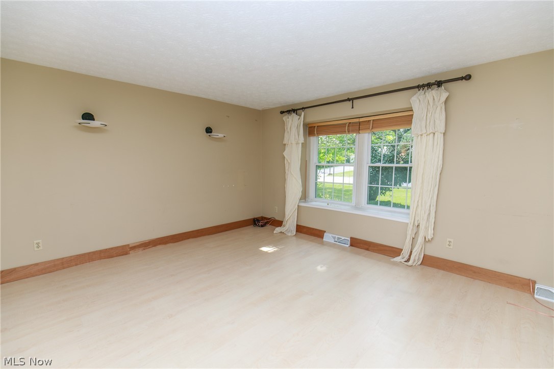 Huntington Park Condo - Residential