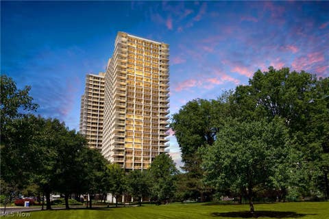 Condo For Sale - 12700 Lake Avenue #1210<br/> Lakewood, OH 44107