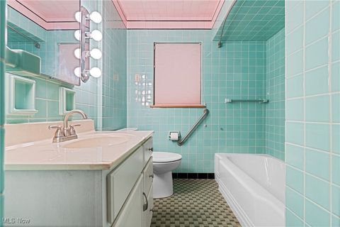 Tiny photo for 206 Harter Avenue NW, Canton, OH 44708 (MLS # 5180109)