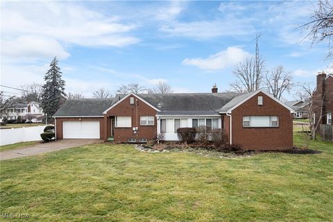 Tiny photo for 206 Harter Avenue NW, Canton, OH 44708 (MLS # 5180109)
