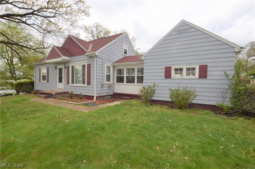 Welcome to 2860 Nesmith Lake Blvd; a 3-bedroom, 1-bathroom Cape Cod home in Akron near Portage Lakes! Original hardwood flooring throughout the home underneath the carpet. Kitchen has stainless steel appliances, as well as newer flooring and backsplash. Finished basement has an impressive bar area, recessed lighting, a living area, and lots of convenient storage space. Fully fenced backyard with a patio area. Convenient storage shed and attached garage. Don’t miss your chance to own this lovely home!