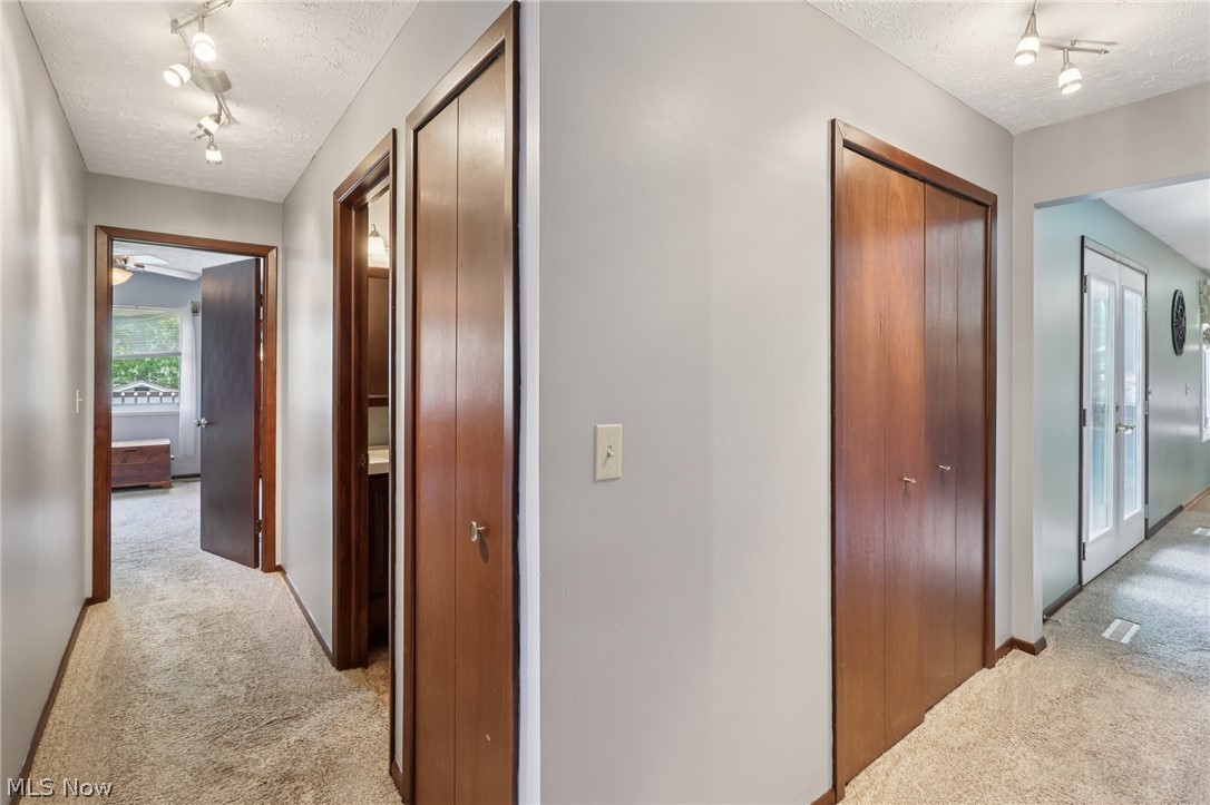 Park Creek Villag - Residential