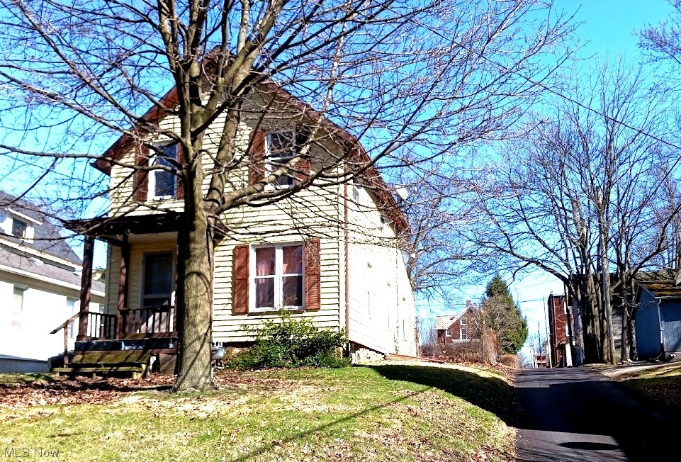 Own this home $0 down, $674 monthly includes taxes and insurance.
New wall and floor coverings.
Updated windows.
Furnace is less than 10 years old.
This property is agent owned.
