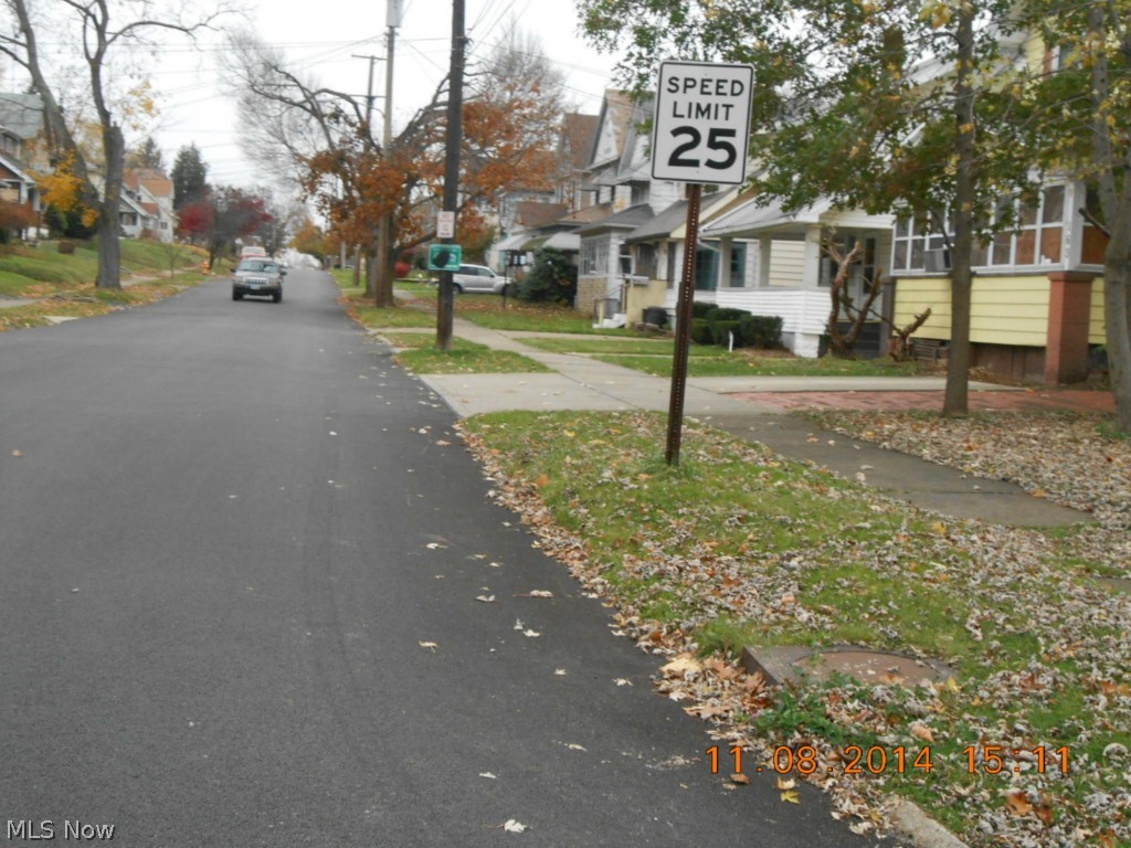 City/Youngstown - Land