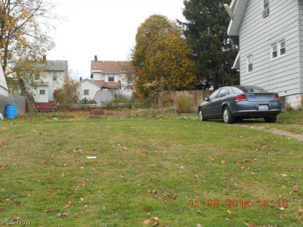 City/Youngstown - Land