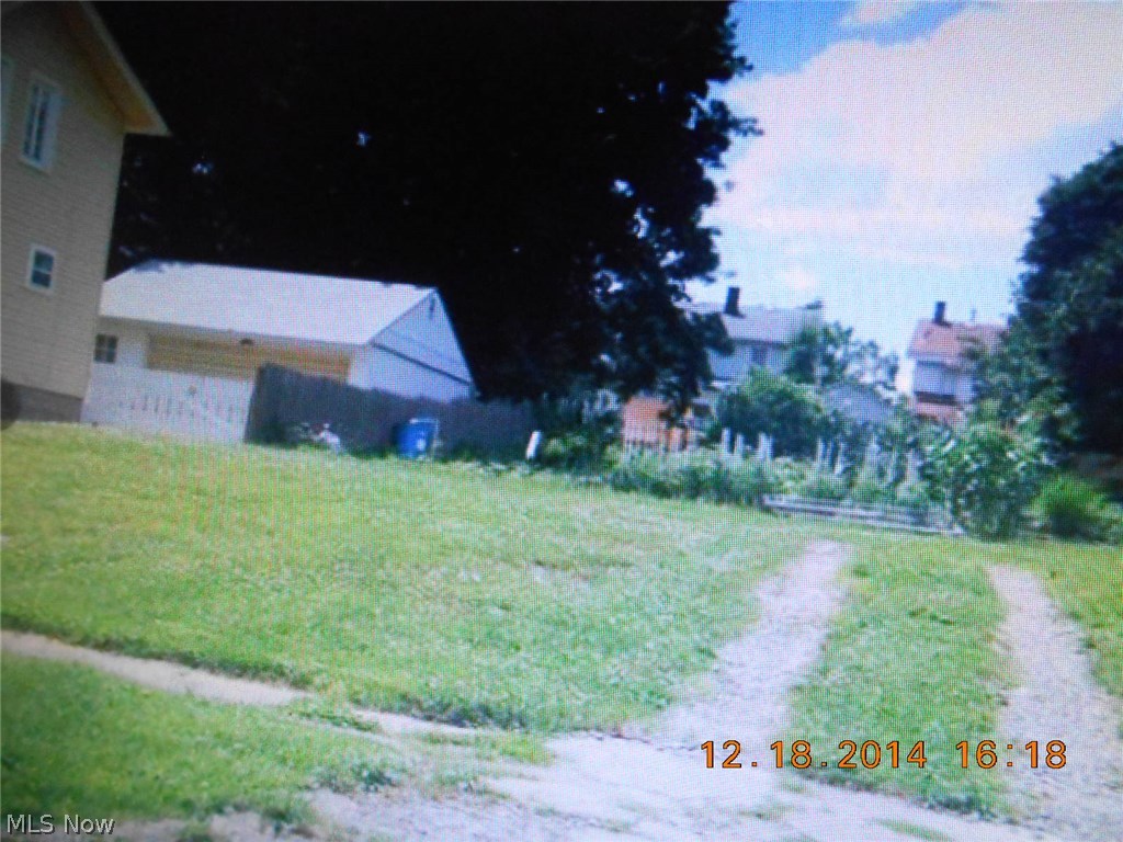 City/Youngstown - Land