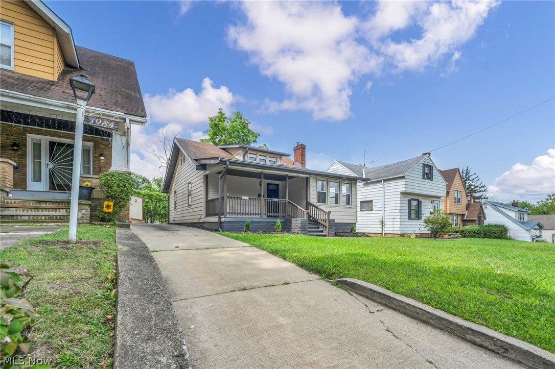 1982 Reyburn Road