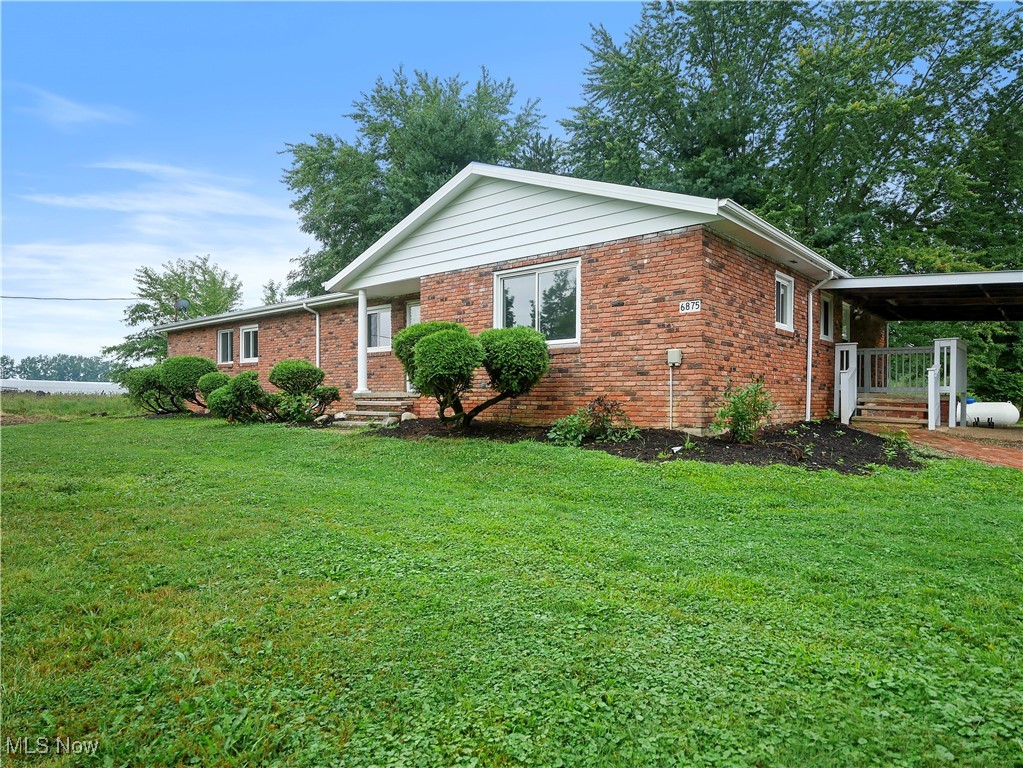 6875 Morrell Ray Road, Bristolville, Ohio image 1