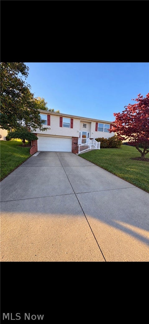 Photo of 187 Rosslyn Boulevard, Steubenville, OH 43952 (MLS # 5255586)