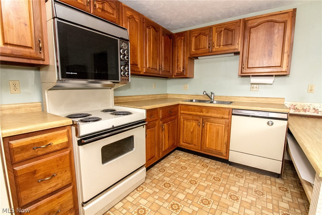 Western Reserve Condo 02 - Residential