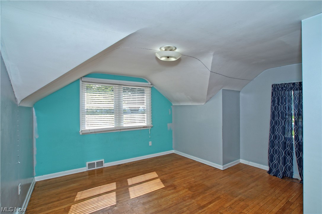 W T Amos Belvoir Bayard 03 - Residential