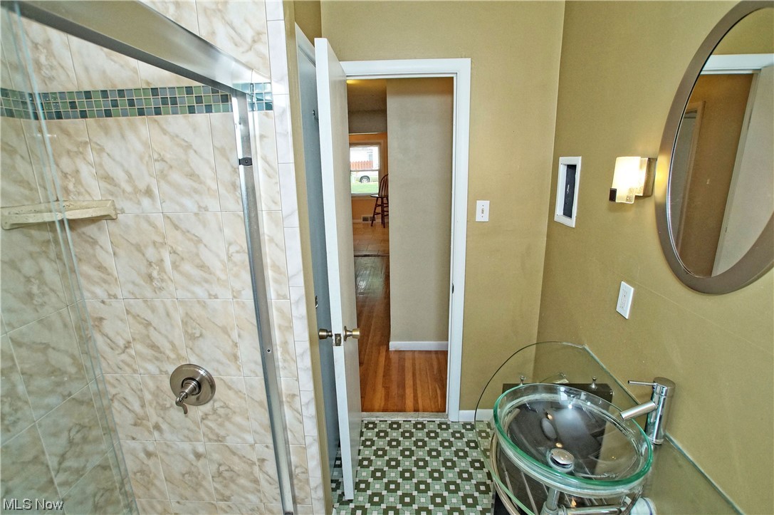 W T Amos Belvoir Bayard 03 - Residential