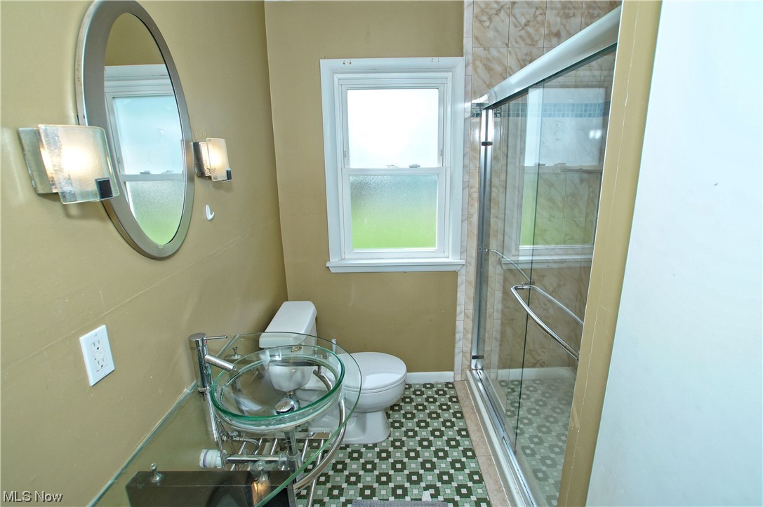 W T Amos Belvoir Bayard 03 - Residential