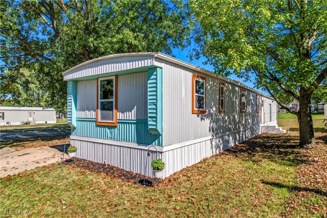 Salem, Ohio 44460, United States, 2 Bedrooms Bedrooms, ,2 BathroomsBathrooms,Residential,Active,220059