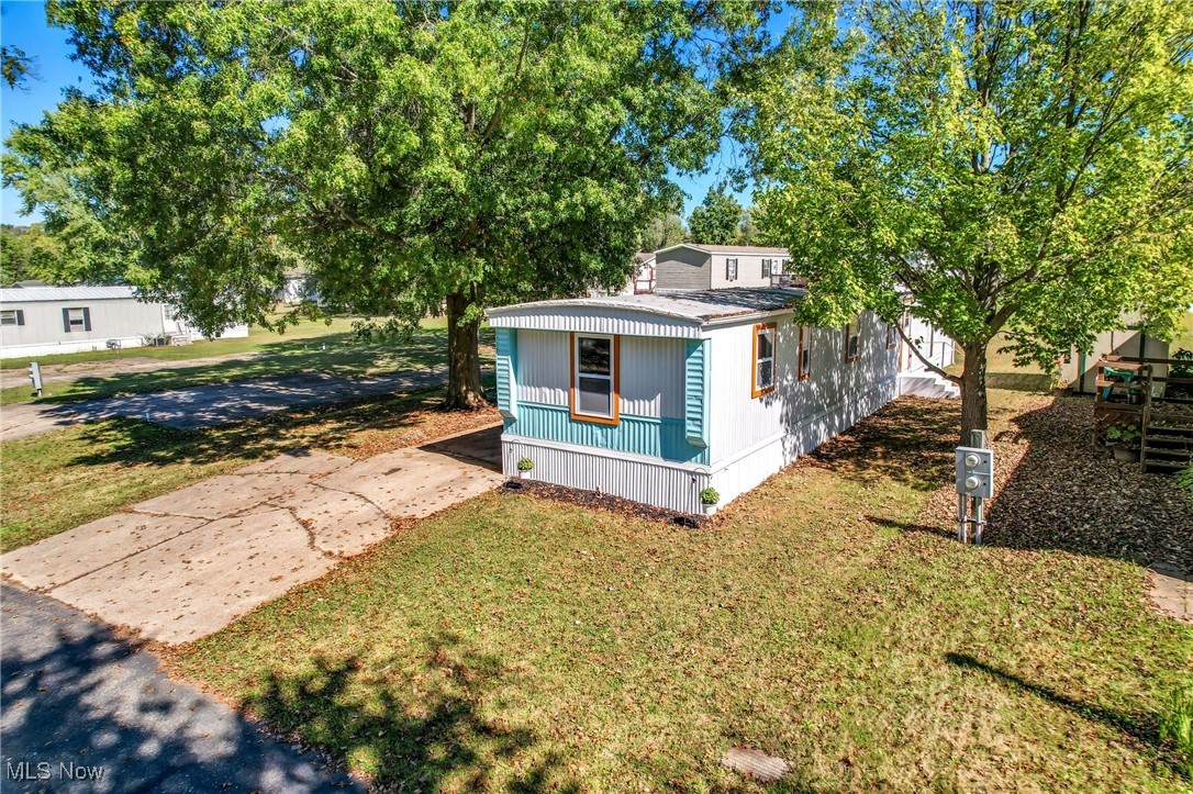 Salem, Ohio 44460, United States, 2 Bedrooms Bedrooms, ,2 BathroomsBathrooms,Residential,Active,220059