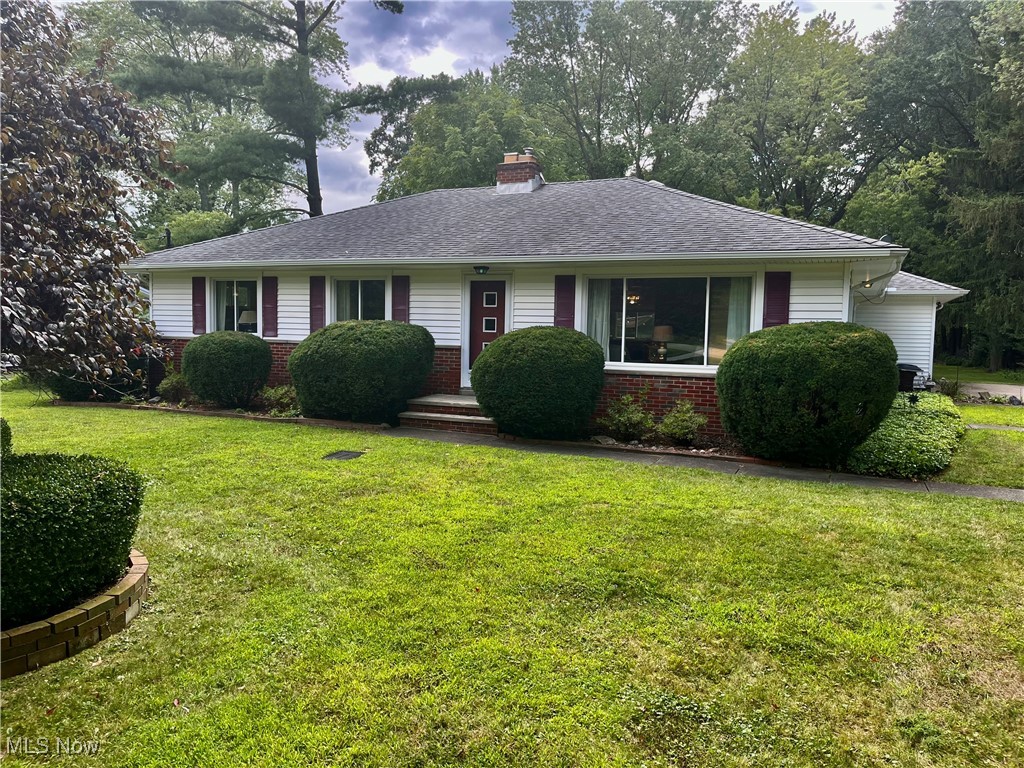 Remarkable Ranch on a Spectacular 1 Acre of Land in Westlake, OH. This Home Features 3 Roomy Bedrooms on the 1st Level Including a Master Bath. Spacious Living Room. Beautiful Finished Rec Room on Lower Level with a Wood-burning
Fireplace ! Breezeway Gives Extra Living Space. 3 Car Garage, and an 18'x15' Work Shed. A Must See!