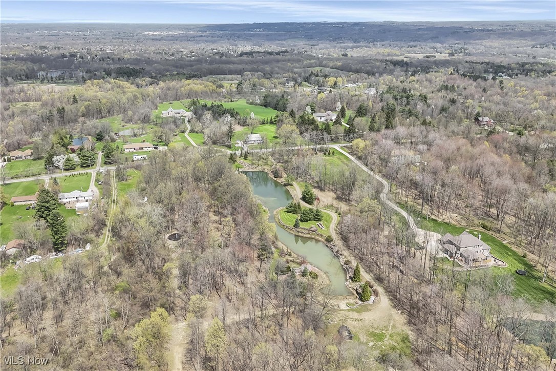997 Arborcrest Drive, Hinckley, Ohio image 9