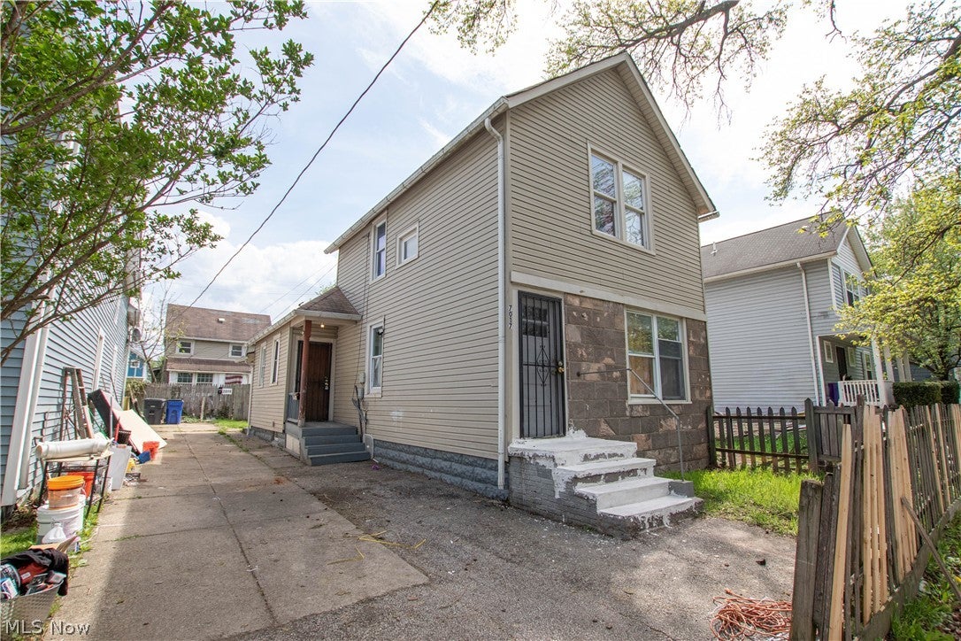 7017 Colgate Ave Front, 7015 Colgate Rear Avenue