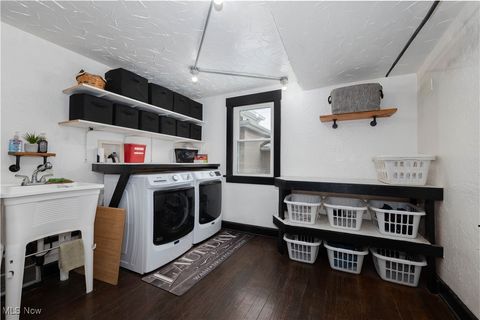 Tiny photo for 408 E Gorgas Street, Louisville, OH 44641 (MLS # 5180184)