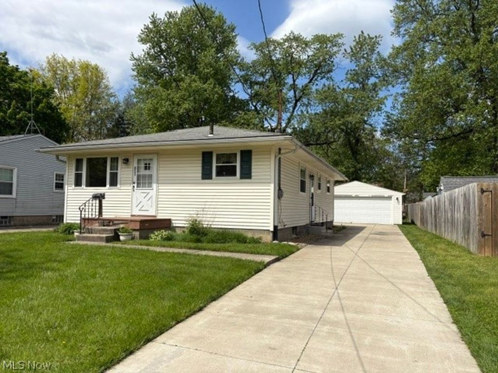 Photo of 852 Manitou Avenue, Akron, OH 44305 (MLS # 5209099)