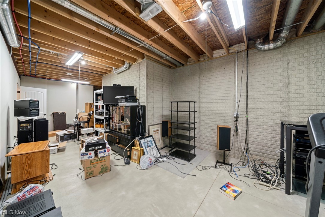 Rolling Green #4 - Residential