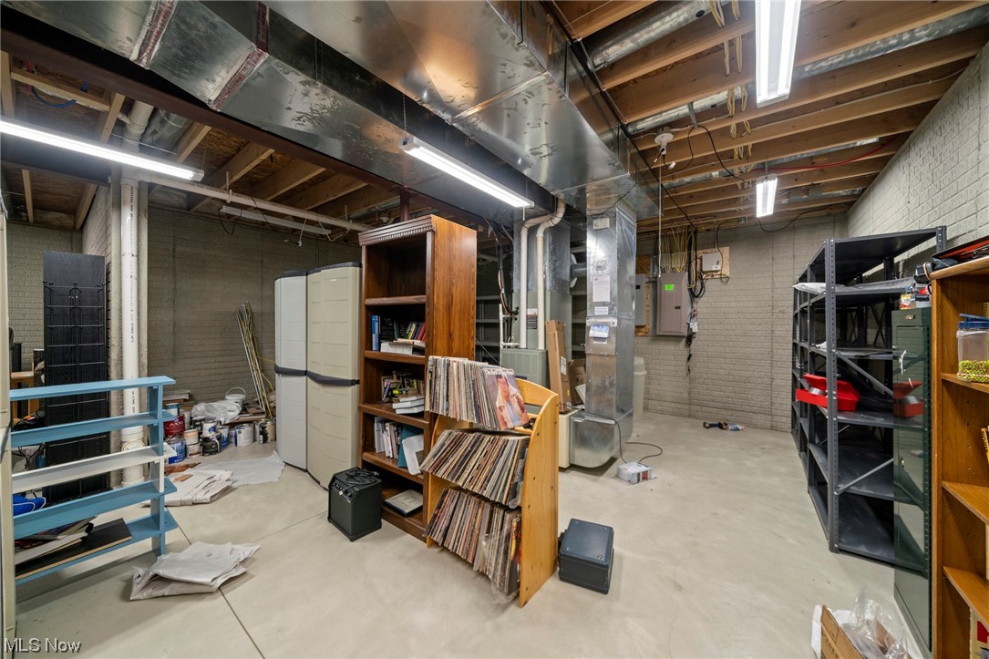 Rolling Green #4 - Residential