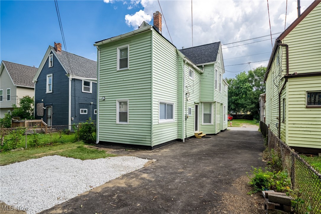 2348 E 86th Street
