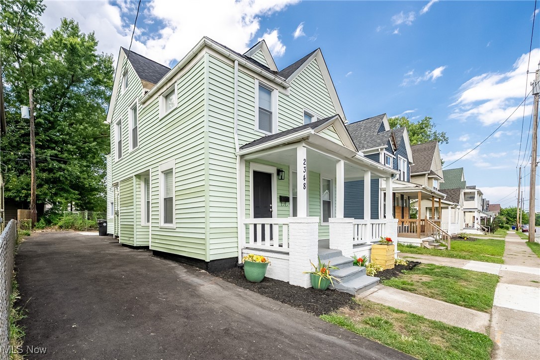 2348 E 86th Street