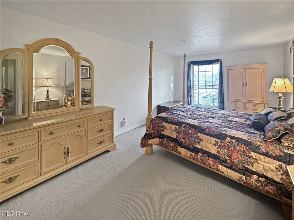 Versailles At Hudson Condo - Residential