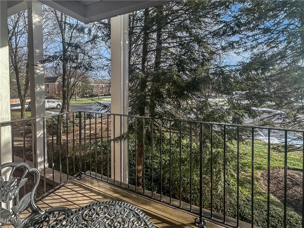 Versailles At Hudson Condo - Residential