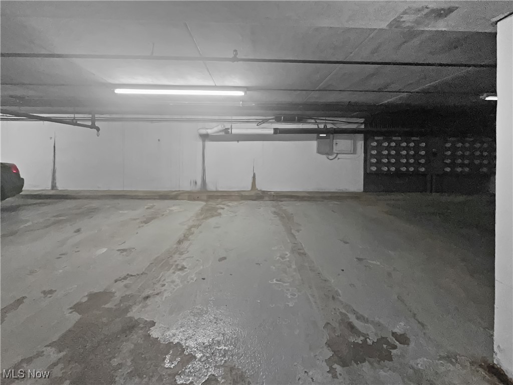 Versailles At Hudson Condo - Residential