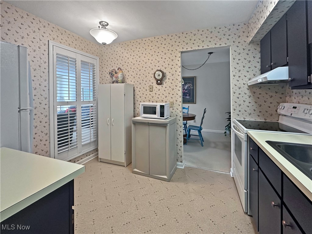 Versailles At Hudson Condo - Residential