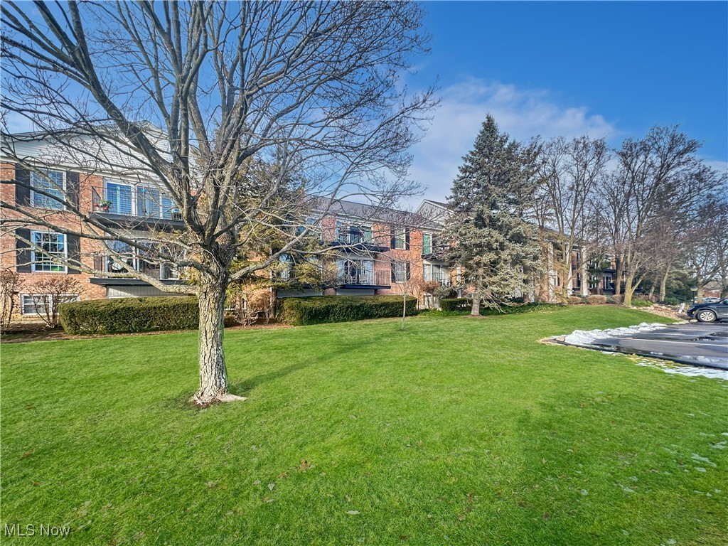 Versailles At Hudson Condo - Residential