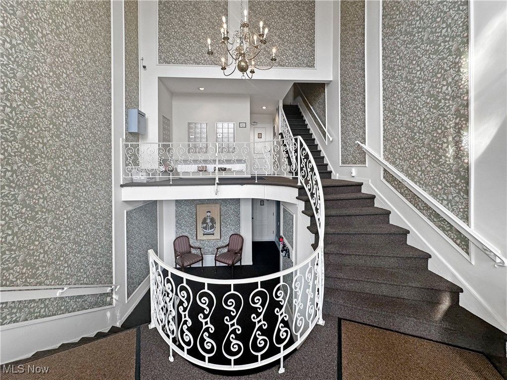 Photo of 77 Atterbury Boulevard #208, Hudson, OH 44236 (MLS # 5177997)