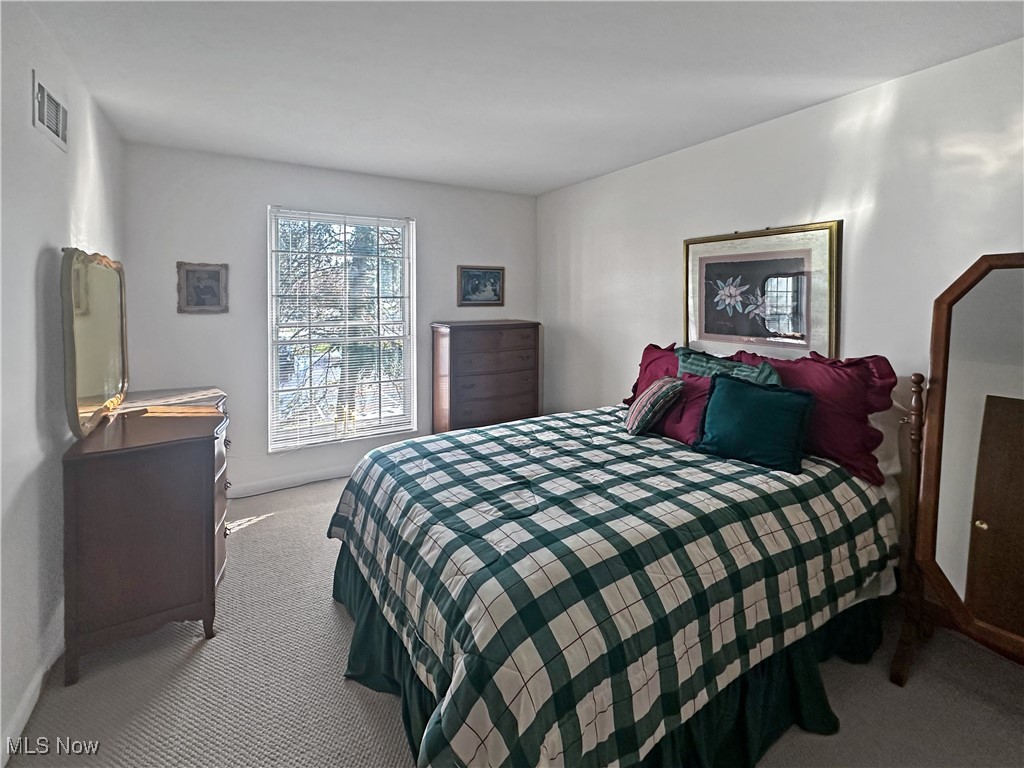 Versailles At Hudson Condo - Residential