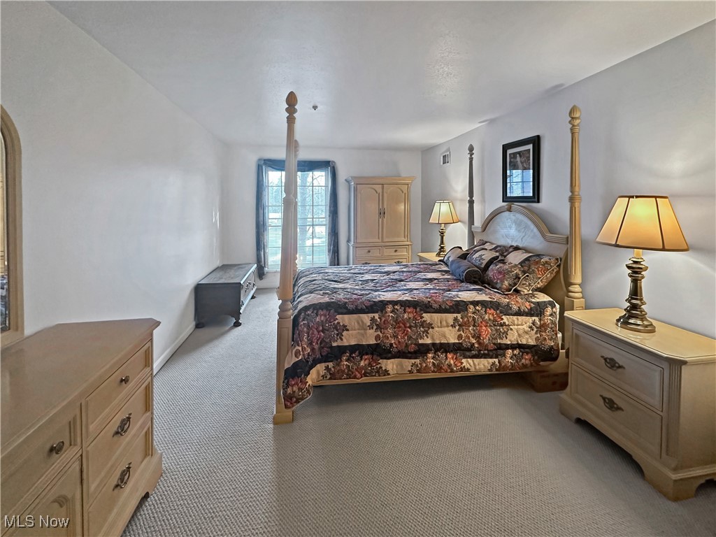 Versailles At Hudson Condo - Residential