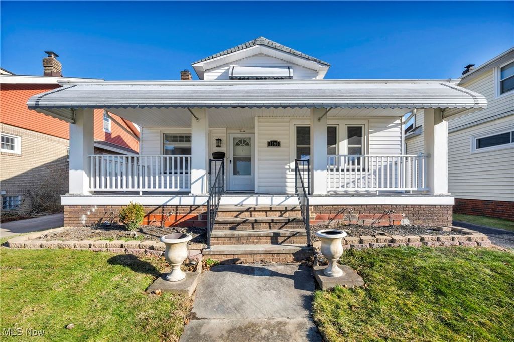 Photo of 3699 W 165th Street, Cleveland, OH 44111 (MLS # 5173610)